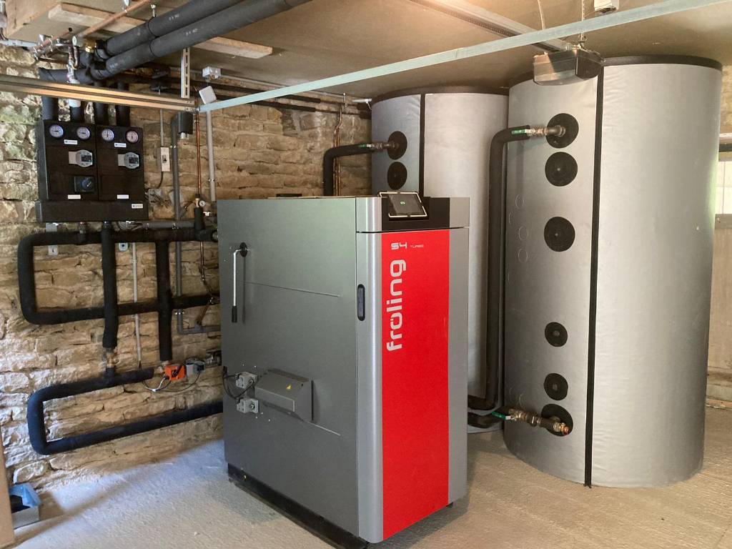 Entretien de chaudière à granulés de bois à Pugnac près de Blaye : nettoyage et ramonage avec BERTIN PLOMBERIE CHAUFFAGE