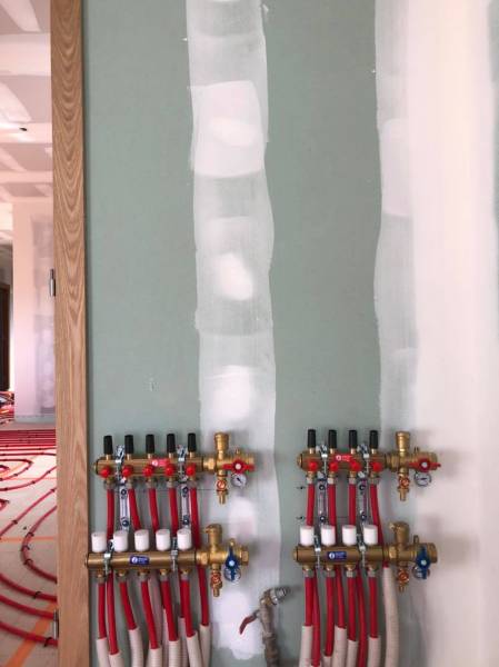 Combien coûte la pose d'un plancher à eau par un spécialiste en énergies renouvelables après déduction d'impôt ? Jonzac près de Blaye