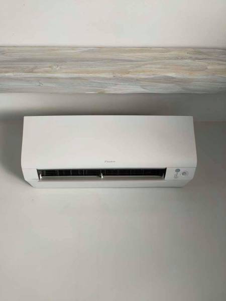 Devis pour la pose d'une pompe à chaleur air/air multisplit par un professionnel des énergies renouvelables Saint Savin de Blaye proche Charente