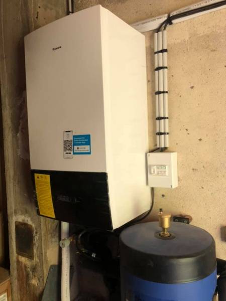 Devis pour la pose d'une pompe à chaleur par un artisan RGE en remplacement d'une chaudière à fioul Montendre proche Nord Gironde