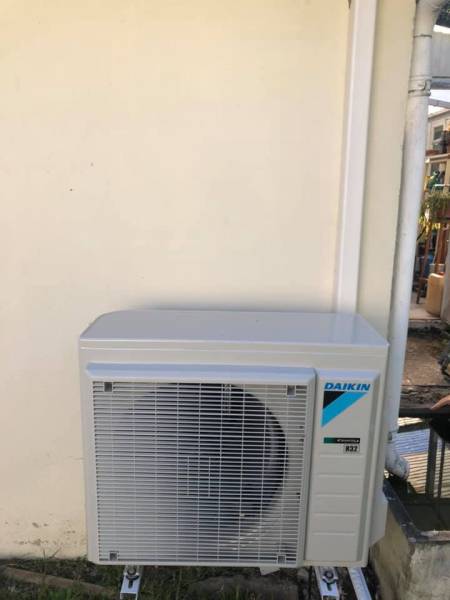 Plombier chauffagiste RGE pour pose et entretien de pompe à chaleur air eau dans le blayais