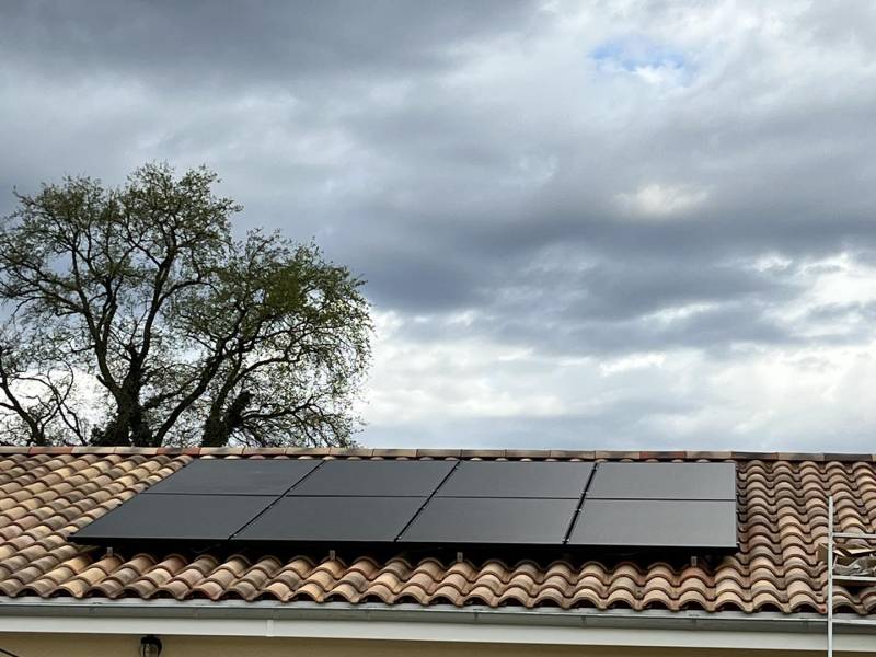 Devis pose de panneaux solaires autoconsommation par une entreprise RGE vers Royan