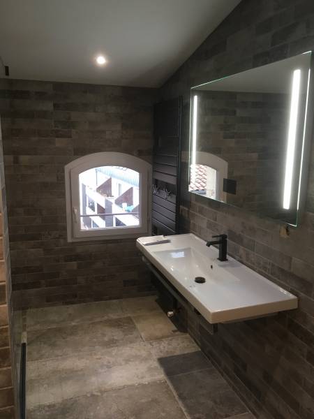 Rénovation d'une salle de bain compléte en Gionde