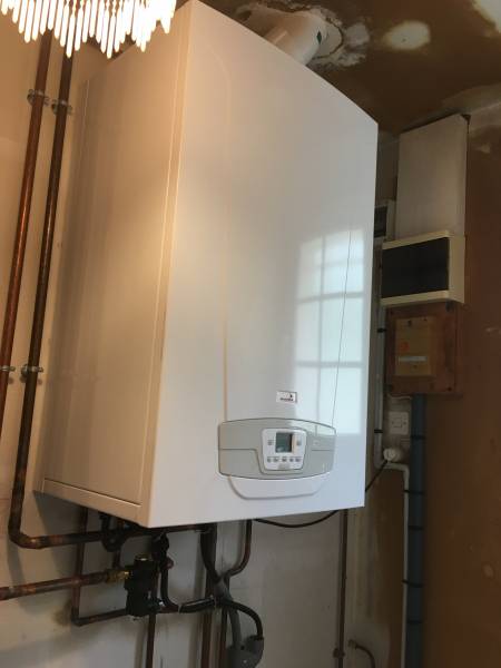 Remplacement d'une chaudiére gaz par une chaudiére a condensation gaz en Gironde.