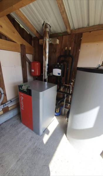 Mise en place et entretien de chaudière à granulés de bois par un professionnel RGE Jonzac en Charente Maritime