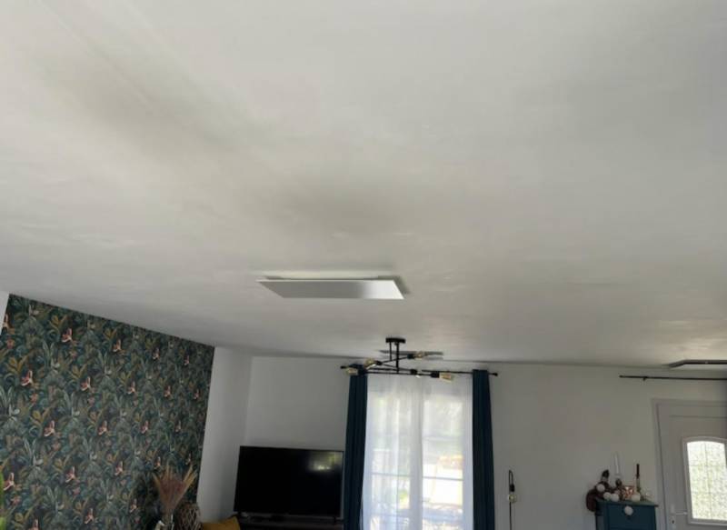 Plombier chauffagiste RGE pour faire poser une clim réversible gainable dans une maison neuve Charente Maritime 17